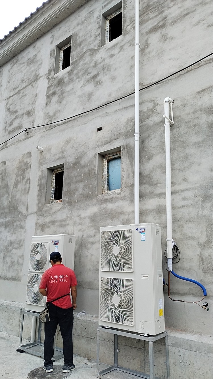格力中央空调外机.jpg